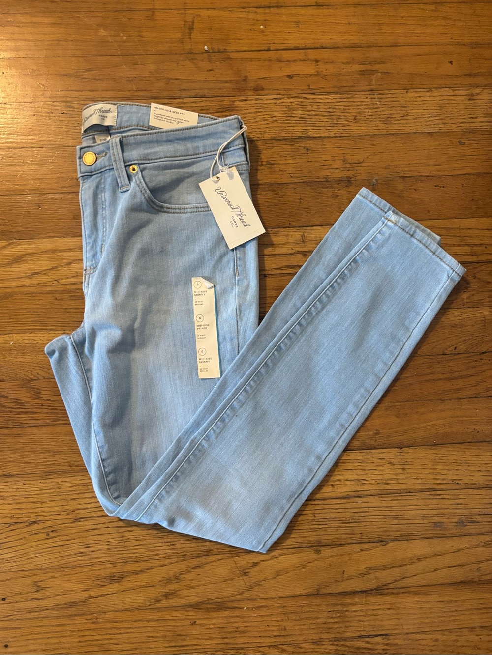 NWT Universal Threads Jeans - Skinny Jean Light Blue